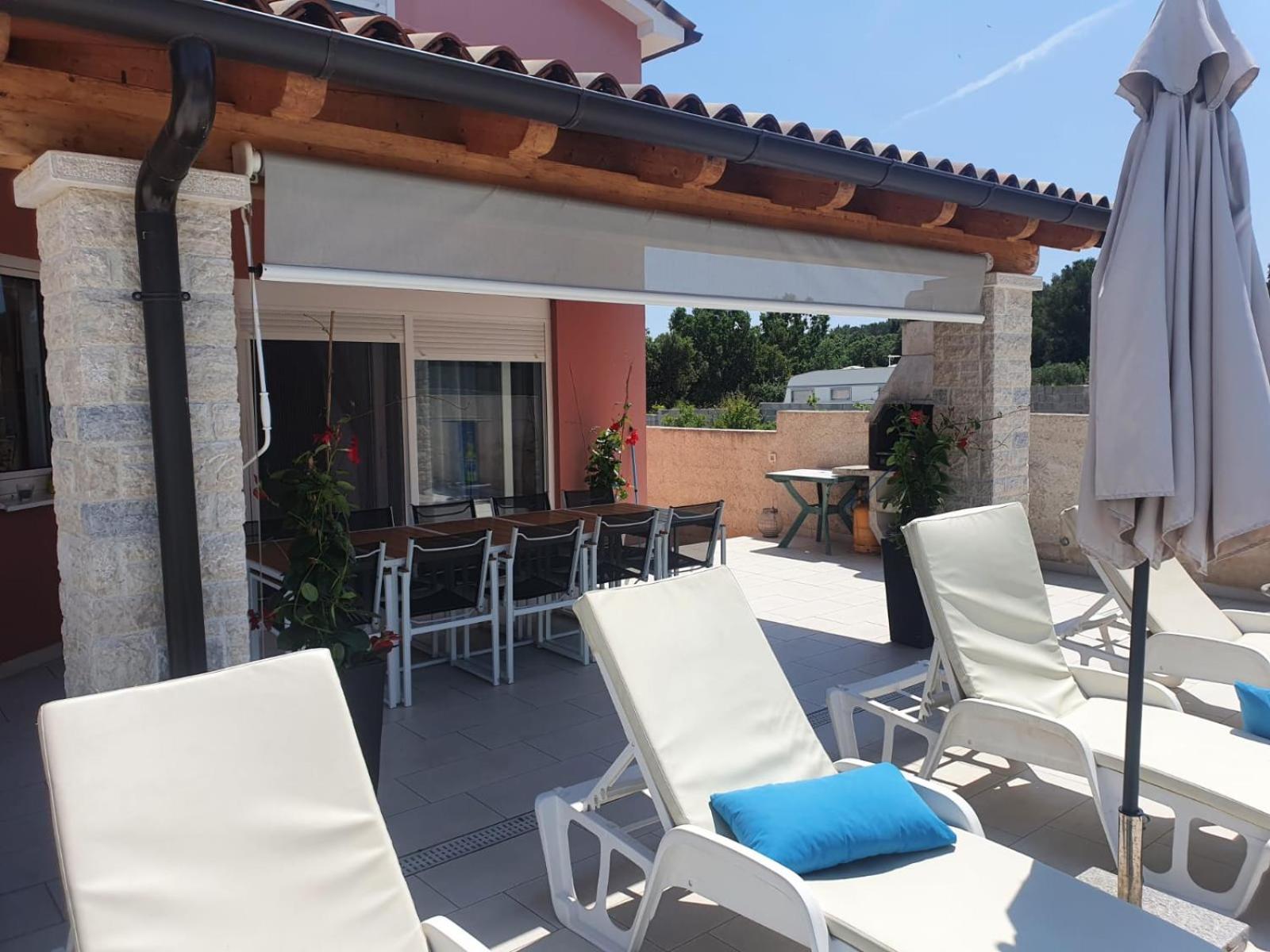 Holiday Home Nikol Pula Bagian luar foto