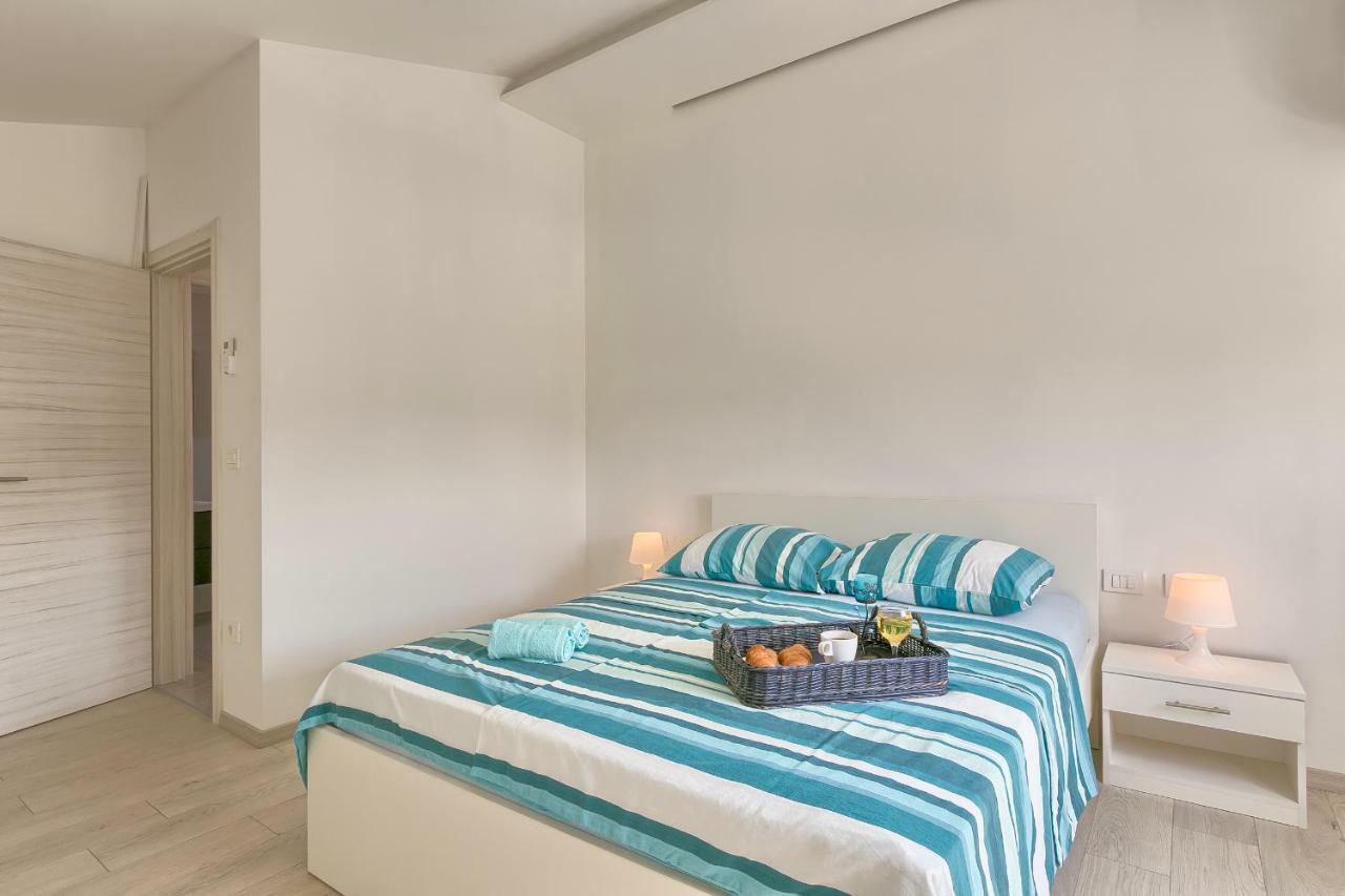 Holiday Home Nikol Pula Bagian luar foto