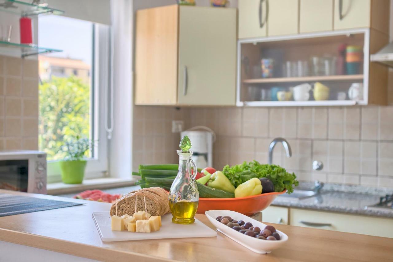 Holiday Home Nikol Pula Bagian luar foto